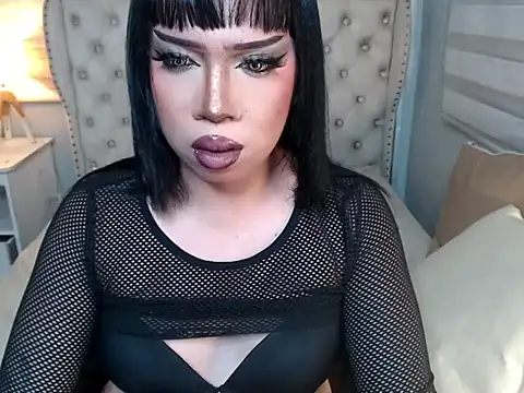 RebecaNextToYou online show from June 6, 2026, 4:56 pm