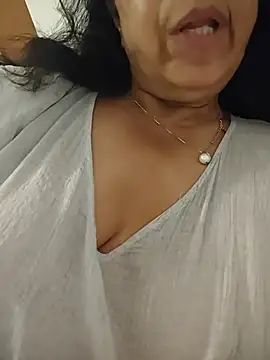 Susannemilf online show from May 31, 2026, 12:55 pm