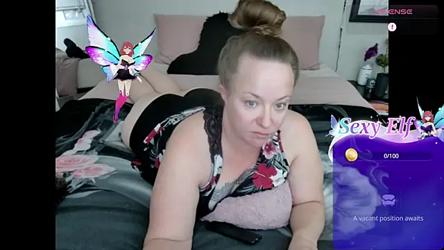 Snapshot of julimonroe chatting on March 13, 2025, 3:44 am julimonroe online show from March 13, 2025, 3:44 am