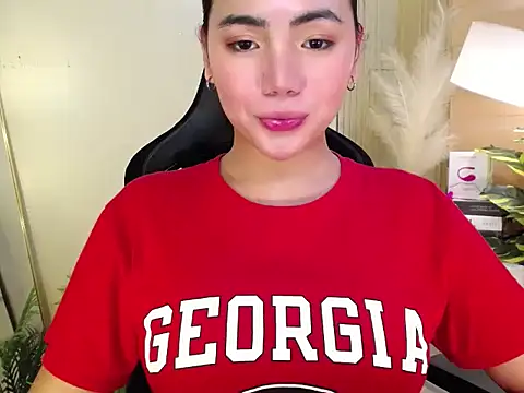 Snapshot of Martha_pookerxxx chatting on February 24, 2025, 1:13 am Martha pookerxxx online show from February 24, 2025, 1:13 am