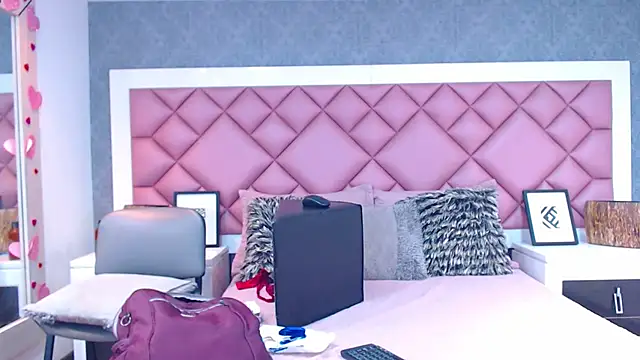 DanielaDuff online show from February 10, 2026, 7:46 pm