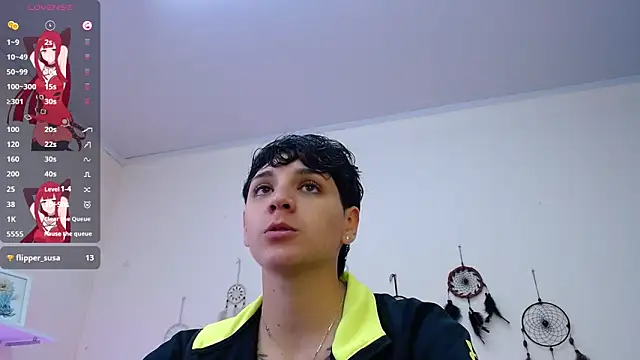 Snapshot of bad_giirl_ chatting on December 9, 2024, 3:44 pm bad giirl online show from December 9, 2024, 3:44 pm