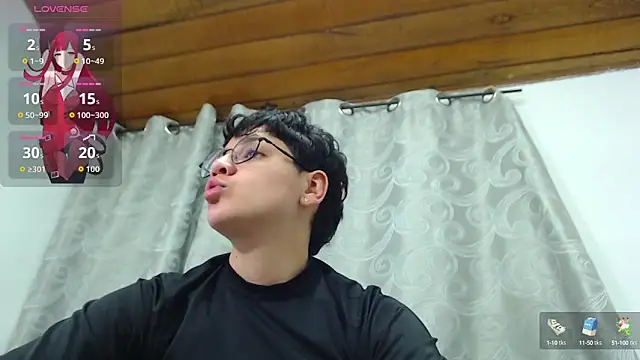 Snapshot of bad_giirl_ chatting on October 3, 2025, 4:19 pm bad giirl online show from October 3, 2025, 4:19 pm