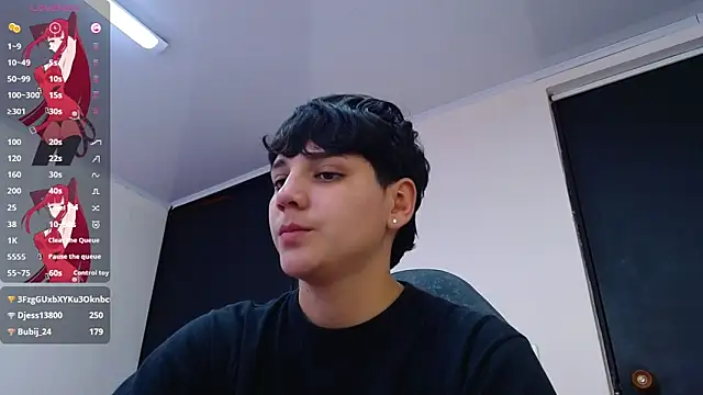 Snapshot of bad_giirl_ chatting on December 11, 2024, 9:45 pm bad giirl online show from December 11, 2024, 9:45 pm