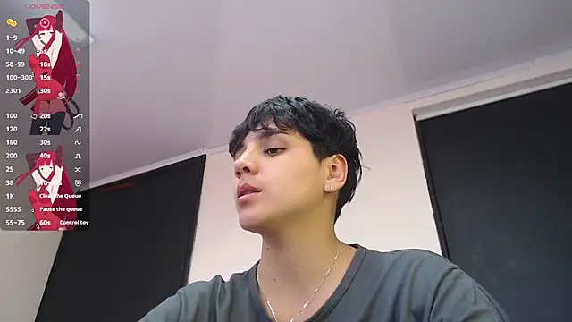 Snapshot of bad_giirl_ chatting on February 27, 2025, 7:04 pm bad giirl online show from February 27, 2025, 7:04 pm