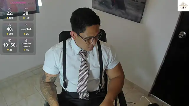 Snapshot of Colton_Massif chatting on November 2, 2025, 7:08 pm Colton Massif online show from November 2, 2025, 7:08 pm