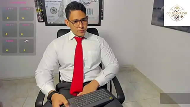 Snapshot of Colton_Massif chatting on December 1, 2025, 11:49 pm Colton Massif online show from December 1, 2025, 11:49 pm