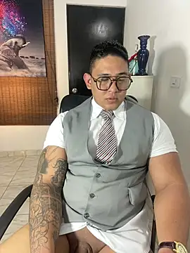 Snapshot of Colton_Massif chatting on March 18, 2025, 3:02 am Colton Massif online show from March 18, 2025, 3:02 am