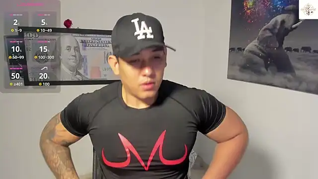 Snapshot of Colton_Massif chatting on November 16, 2025, 3:44 am Colton Massif online show from November 16, 2025, 3:44 am