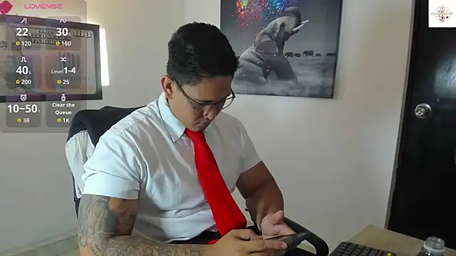 Snapshot of Colton_Massif chatting on October 21, 2025, 7:13 pm Colton Massif online show from October 21, 2025, 7:13 pm