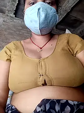 Snapshot of Lattika-Bhabhi chatting on February 4, 2025, 9:07 am Lattika-Bhabhi online show from February 4, 2025, 9:07 am