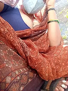 Snapshot of Lattika-Bhabhi chatting on February 28, 2026, 6:24 am Lattika-Bhabhi online show from February 28, 2026, 6:24 am