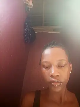 Petite li online show from February 25, 2026, 5:07 am