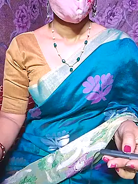 Snapshot of XBHUUME chatting on March 4, 2025, 5:34 pm XBHUUME online show from March 4, 2025, 5:34 pm