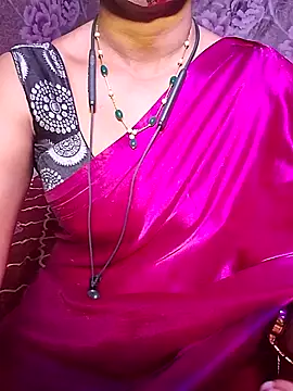 Snapshot of XBHUUME chatting on February 4, 2025, 5:12 pm XBHUUME online show from February 4, 2025, 5:12 pm