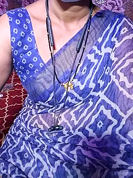 Snapshot of XBHUUME chatting on July 11, 2026, 5:24 pm XBHUUME online show from July 11, 2026, 5:24 pm