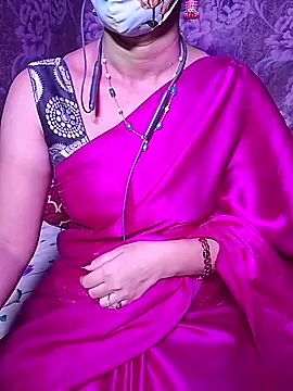 Snapshot of XBHUUME chatting on October 6, 2025, 5:02 pm XBHUUME online show from October 6, 2025, 5:02 pm