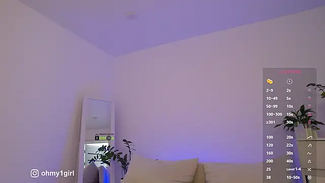 Snapshot of Fallinlove1 chatting on January 6, 2026, 12:20 pm Fallinlove1 online show from January 6, 2026, 12:20 pm