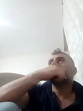 Snapshot of kevgir08 chatting on June 19, 2026, 7:52 pm kevgir08 online show from June 19, 2026, 7:52 pm