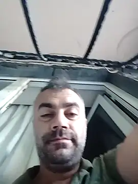 Snapshot of kevgir08 chatting on August 2, 2026, 4:00 am kevgir08 online show from August 2, 2026, 4:00 am