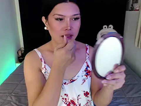 Snapshot of Angelic_Fuckerxxx chatting on January 9, 2026, 6:20 am Angelic Fuckerxxx online show from January 9, 2026, 6:20 am