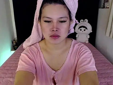 Snapshot of Angelic_Fuckerxxx chatting on November 21, 2025, 11:31 am Angelic Fuckerxxx online show from November 21, 2025, 11:31 am