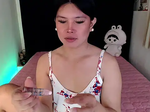 Snapshot of Angelic_Fuckerxxx chatting on November 13, 2025, 8:02 pm Angelic Fuckerxxx online show from November 13, 2025, 8:02 pm