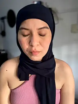 MatchedEyebrow online show from April 10, 2026, 8:38 pm