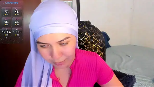 Snapshot of MatchedEyebrow chatting on April 23, 2026, 10:55 pm MatchedEyebrow online show from April 23, 2026, 10:55 pm