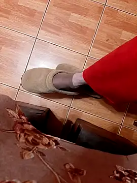 Snapshot of feet_toes chatting on November 19, 2025, 5:51 am feet toes online show from November 19, 2025, 5:51 am