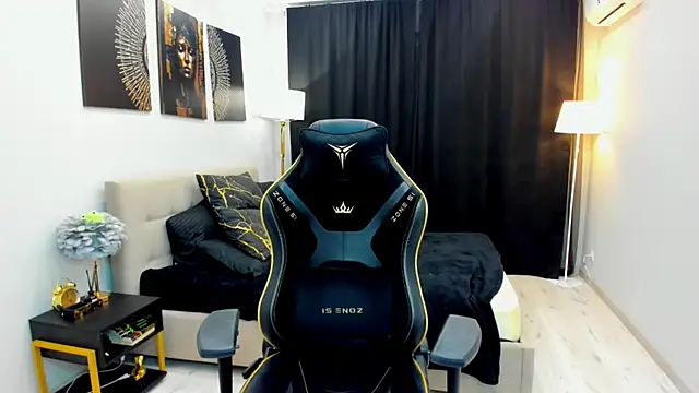 Snapshot of RedLipse chatting on February 27, 2026, 3:40 am RedLipse online show from February 27, 2026, 3:40 am