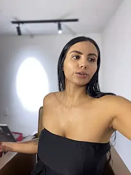 Snapshot of ameliayourfav1 chatting on December 25, 2024, 12:16 am ameliayourfav1 online show from December 25, 2024, 12:16 am