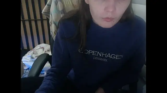 Snapshot of Laco-cO chatting on January 5, 2025, 9:36 pm Laco-cO online show from January 5, 2025, 9:36 pm