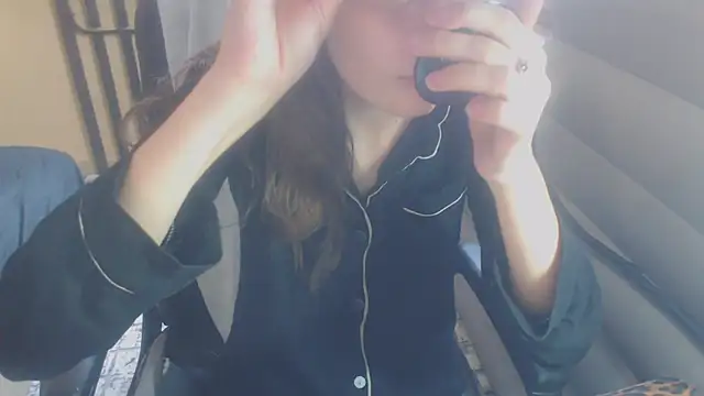 Snapshot of Laco-cO chatting on September 28, 2025, 8:54 am Laco-cO online show from September 28, 2025, 8:54 am