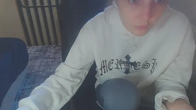 Snapshot of Laco-cO chatting on September 30, 2025, 6:19 am Laco-cO online show from September 30, 2025, 6:19 am