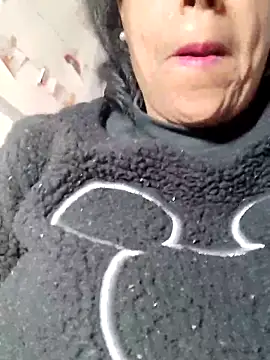 Snapshot of Molly_newman6 chatting on March 18, 2025, 3:56 am Molly newman6 online show from March 18, 2025, 3:56 am