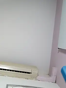 Snapshot of Molly_newman6 chatting on November 15, 2025, 5:17 pm Molly newman6 online show from November 15, 2025, 5:17 pm