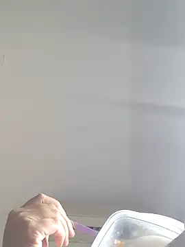 Snapshot of Molly_newman6 chatting on February 26, 2026, 12:16 pm Molly newman6 online show from February 26, 2026, 12:16 pm