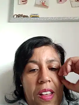 Snapshot of Molly_newman6 chatting on September 27, 2025, 10:43 am Molly newman6 online show from September 27, 2025, 10:43 am