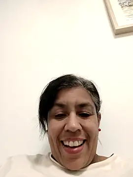 Snapshot of Molly_newman6 chatting on February 15, 2026, 9:25 pm Molly newman6 online show from February 15, 2026, 9:25 pm