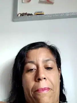 Snapshot of Molly_newman6 chatting on September 21, 2025, 5:40 pm Molly newman6 online show from September 21, 2025, 5:40 pm