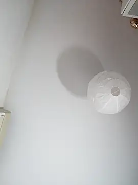 Snapshot of Molly_newman6 chatting on February 8, 2026, 2:59 pm Molly newman6 online show from February 8, 2026, 2:59 pm