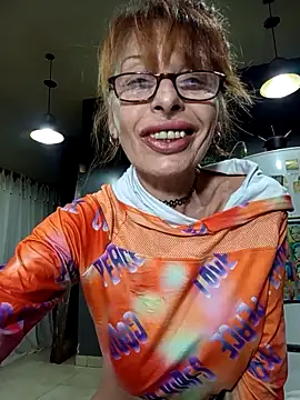 FrozenWaffle online show from October 13, 2025, 10:32 pm