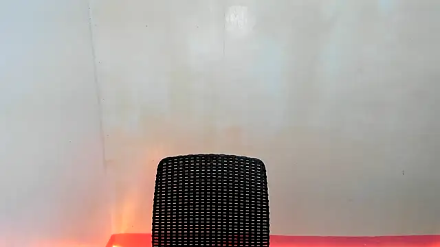 Snapshot of Suselyaa chatting on November 30, 2025, 6:58 am Suselyaa online show from November 30, 2025, 6:58 am