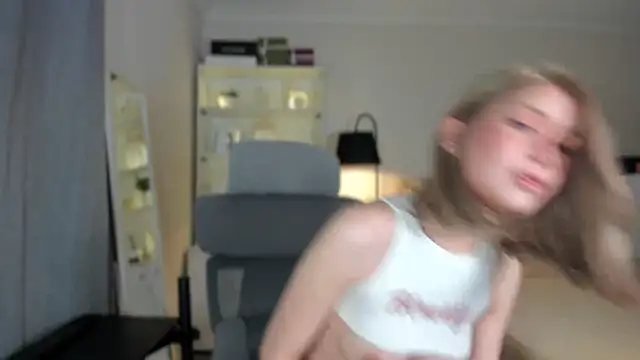 JohannaRodriguez69 online show from October 4, 2025, 2:24 am