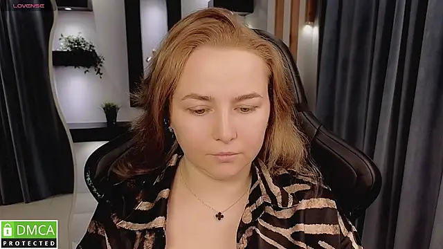 Mira Mermayd online show from November 23, 2025, 1:26 am