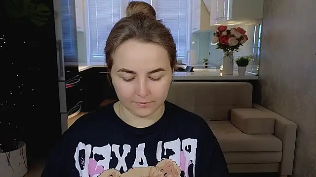 Mira Mermayd online show from March 20, 2026, 1:17 am