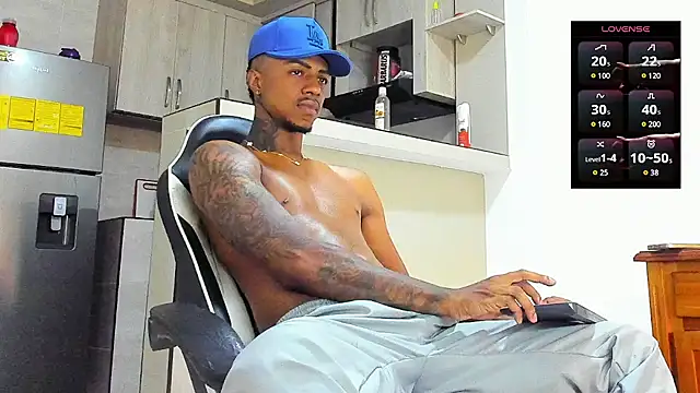 Snapshot of YeremiBrowm chatting on November 8, 2025, 7:17 pm YeremiBrowm online show from November 8, 2025, 7:17 pm