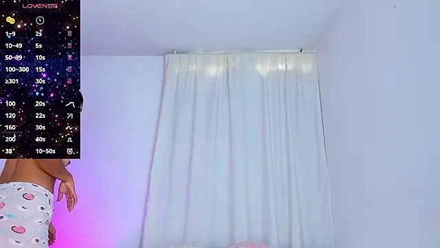 Snapshot of VioletaSotter chatting on November 17, 2025, 12:20 pm VioletaSotter online show from November 17, 2025, 12:20 pm