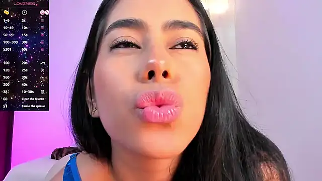 Snapshot of VioletaSotter chatting on March 7, 2025, 3:28 pm VioletaSotter online show from March 7, 2025, 3:28 pm